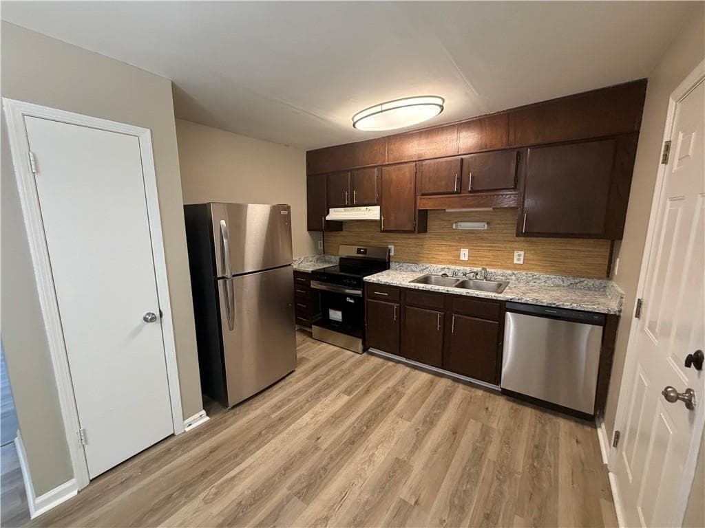 3 bedroom, 2 bathroom, 1,372 sq ft single family residence for rent at 4125 Annistown Road, Snellville, GA 30039 for $1,675 a month — photo 7