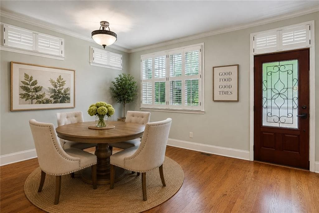 4 bedroom, 4 bathroom, 3,565 sq ft townhouse for sale at 5577 Julian Place, Atlanta, GA 30342 — photo 5