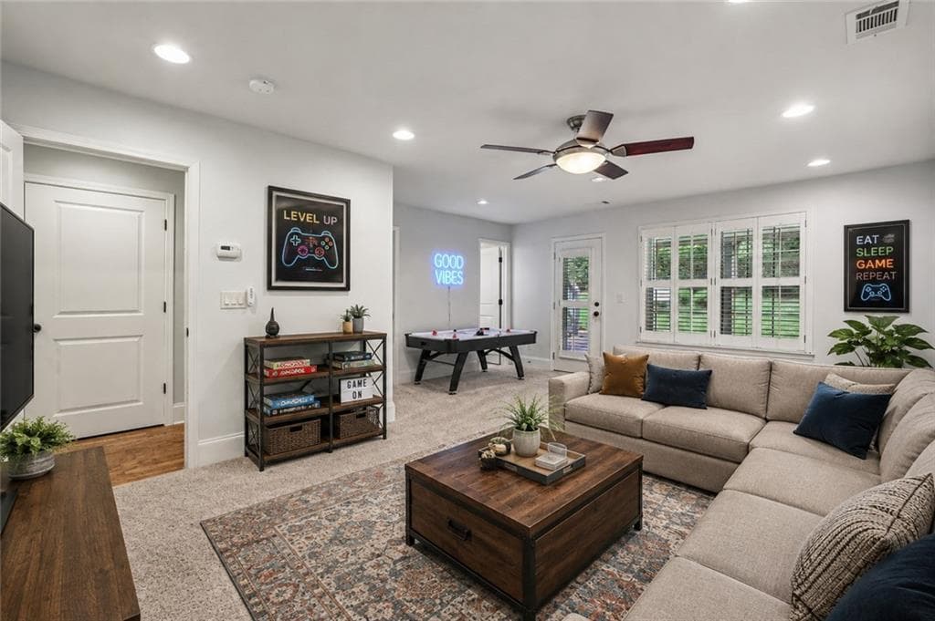 4 bedroom, 4 bathroom, 3,565 sq ft townhouse for sale at 5577 Julian Place, Atlanta, GA 30342 — photo 2