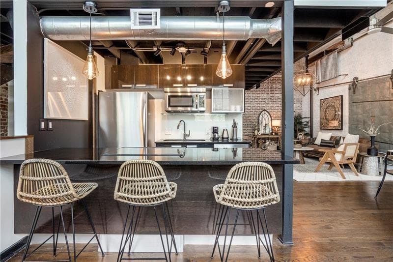 2 bedroom, 2 bathroom, 1,420 sq ft condominium for rent at 650 Glen Iris Drive 23, Atlanta, GA 30308 for $4,000 a month — photo 4