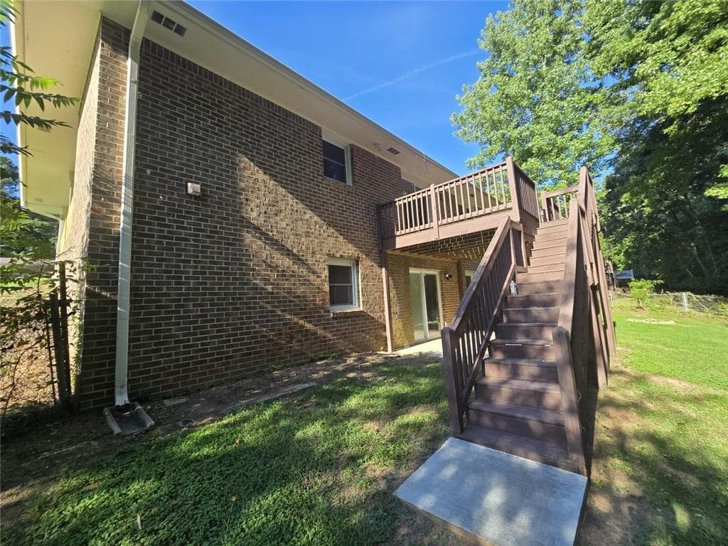 3 bedroom, 2 bathroom, 1,551 sq ft single family residence for sale at 1801 Caribaea Trail, Atlanta, GA 30316 — photo 4
