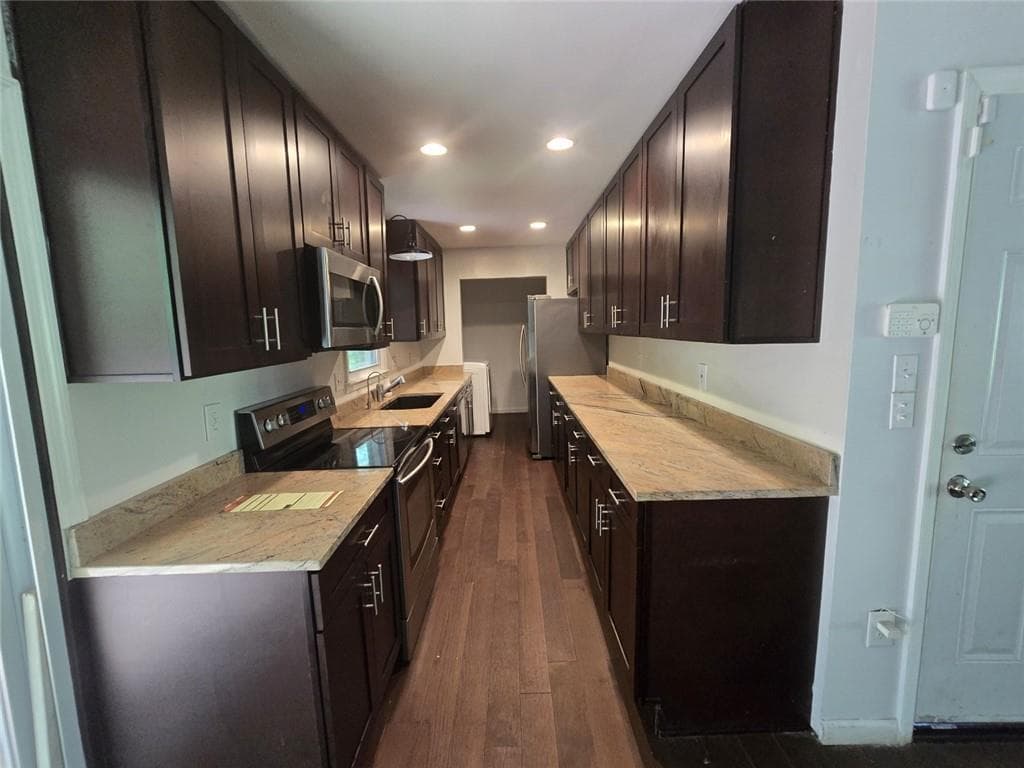 3 bedroom, 2 bathroom, 1,551 sq ft single family residence for sale at 1801 Caribaea Trail, Atlanta, GA 30316 — photo 8