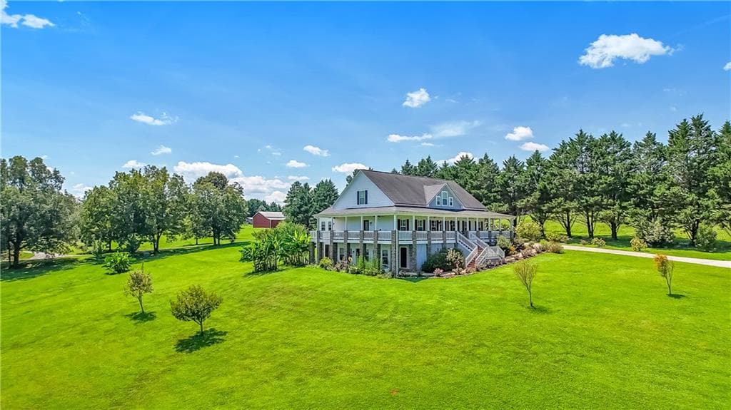 4 bedroom, 4 bathroom, 3,952 sq ft single family residence for sale at 2011 Lothridge Road, Cleveland, GA 30528 — photo 6