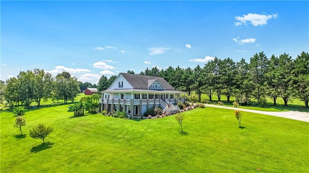 4 bedroom, 4 bathroom, 3,952 sq ft single family residence for sale at 2011 Lothridge Road, Cleveland, GA 30528 — photo 8