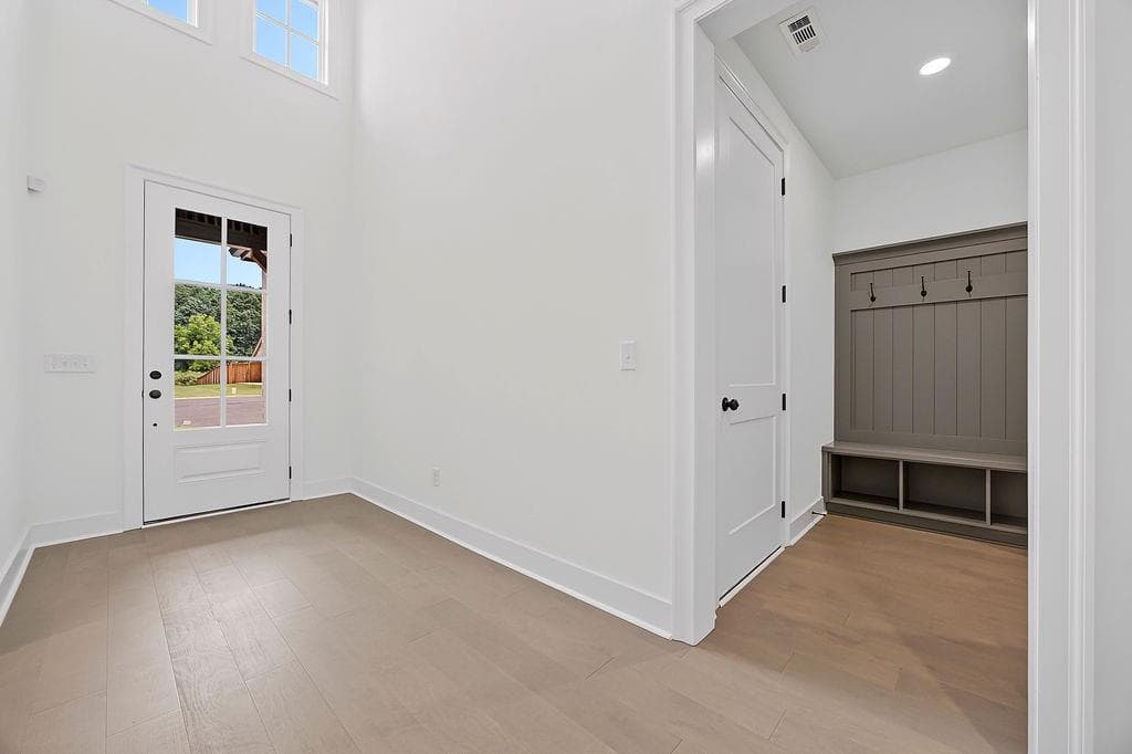 4 bedroom, 4 bathroom, 3,266 sq ft single family residence under contract at 2785 Marie Way, Cumming, GA 30028 — photo 3