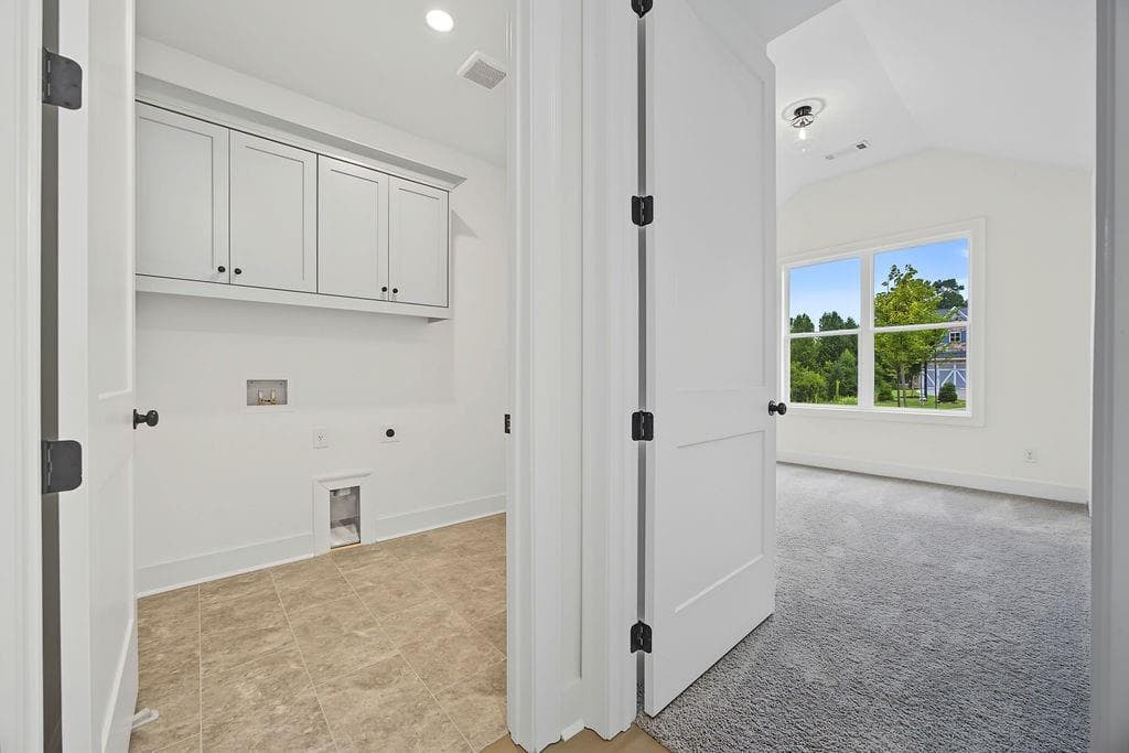 4 bedroom, 4 bathroom, 3,266 sq ft single family residence under contract at 2785 Marie Way, Cumming, GA 30028 — photo 5