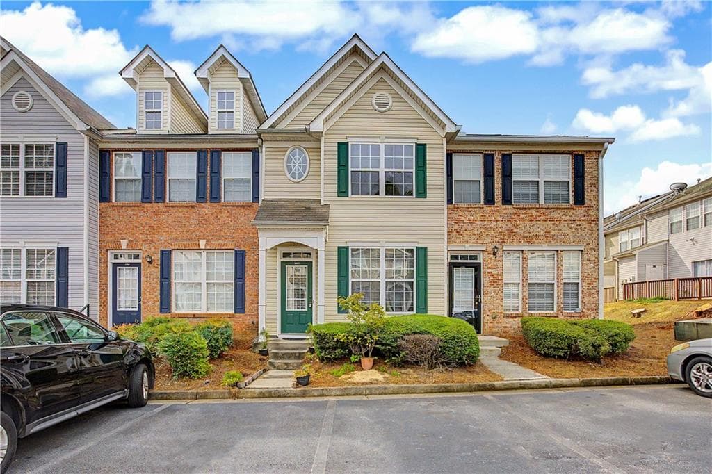 2 bedroom, 3 bathroom, 1,398 sq ft townhouse for rent at 1212 Penhurst Way, Lawrenceville, GA 30043 for $1,850 a month — photo 1 of 20