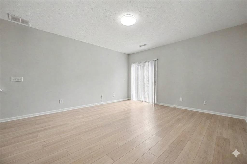 2 bedroom, 3 bathroom, 1,398 sq ft townhouse for rent at 1212 Penhurst Way, Lawrenceville, GA 30043 for $1,850 a month — photo 5