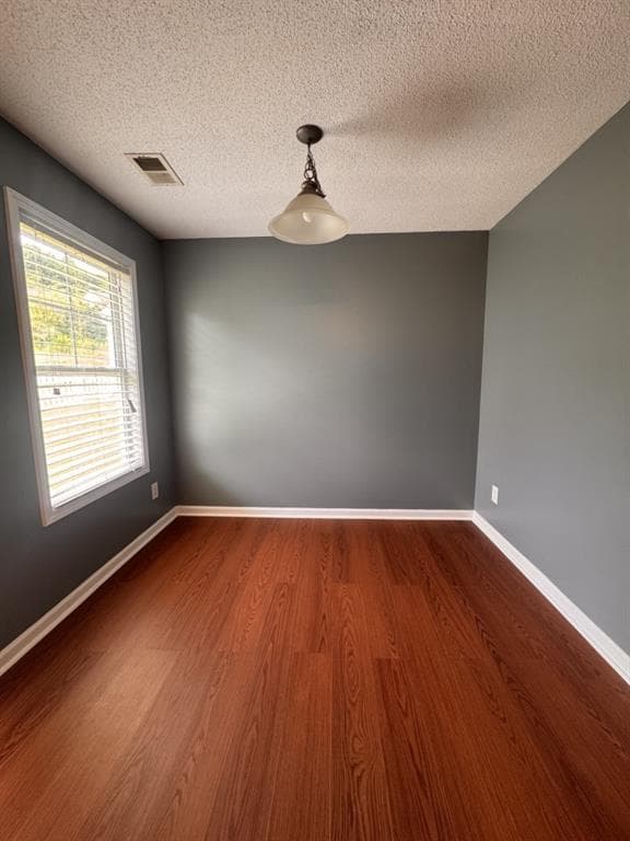 4 bedroom, 3 bathroom, 2,192 sq ft single family residence for rent at 4011 Village Main Street, Loganville, GA 30052 for $2,400 a month — photo 9