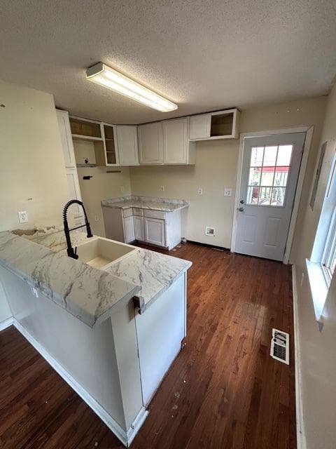 3 bedroom, 2 bathroom, 1,088 sq ft single family residence for sale at 213 Hardy Avenue Avenue, Rome, GA 30161 — photo 2