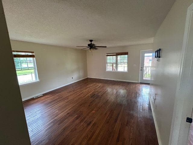 3 bedroom, 2 bathroom, 1,088 sq ft single family residence for sale at 213 Hardy Avenue Avenue, Rome, GA 30161 — photo 4