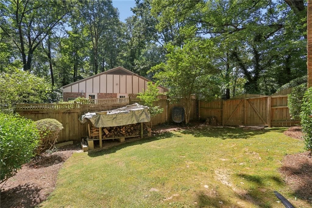 4 bedroom, 3 bathroom, 2,045 sq ft single family residence for sale at 4357 Bishop Hollow Court, Dunwoody, GA 30338 — photo 8