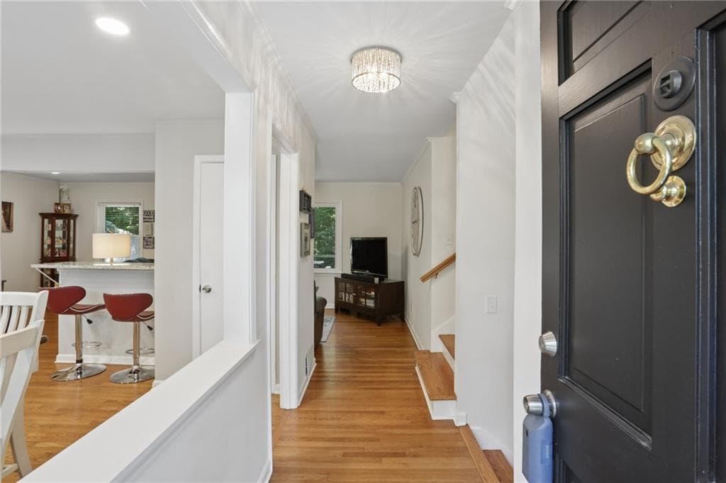 4 bedroom, 3 bathroom, 2,045 sq ft single family residence for sale at 4357 Bishop Hollow Court, Dunwoody, GA 30338 — photo 10