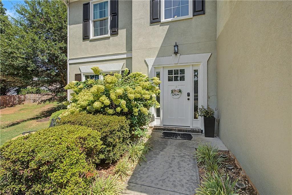 3 bedroom, 3 bathroom, 1,835 sq ft single family residence under contract at 15 Harmony Walk Place, Smyrna, GA 30082 — photo 2