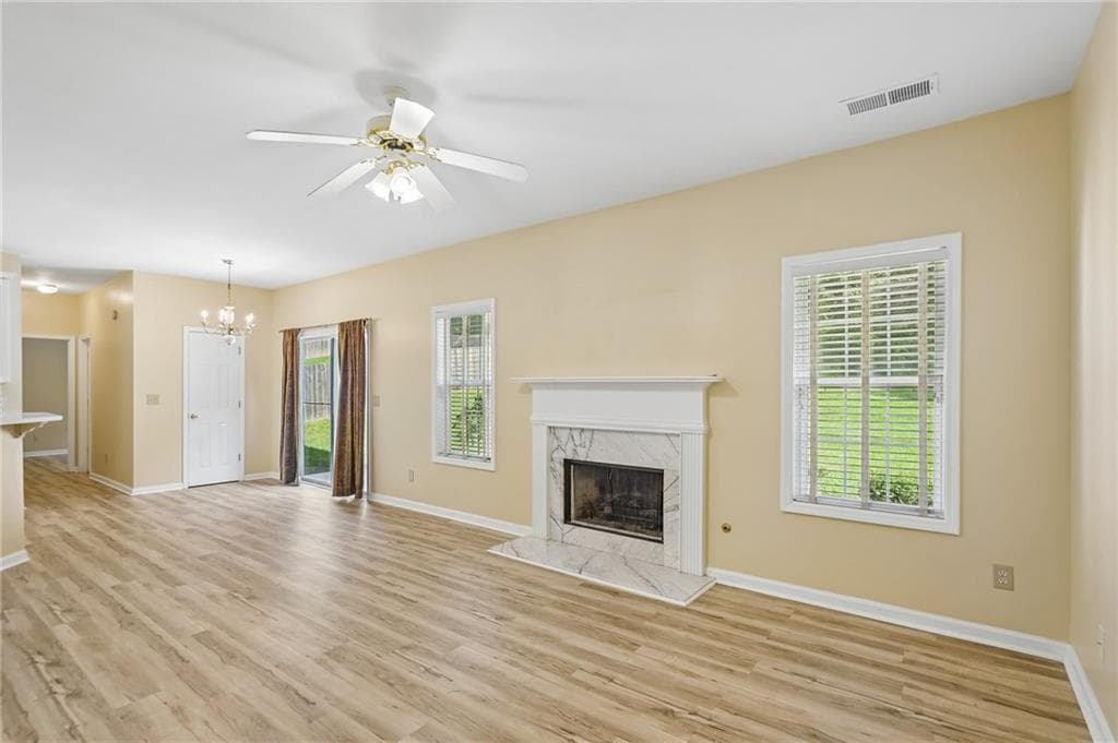 4 bedroom, 3 bathroom, 1,925 sq ft single family residence for sale at 382 SILVERTHORN, Marietta, GA 30064 — photo 8