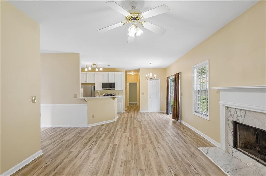 4 bedroom, 3 bathroom, 1,925 sq ft single family residence for sale at 382 SILVERTHORN, Marietta, GA 30064 — photo 10