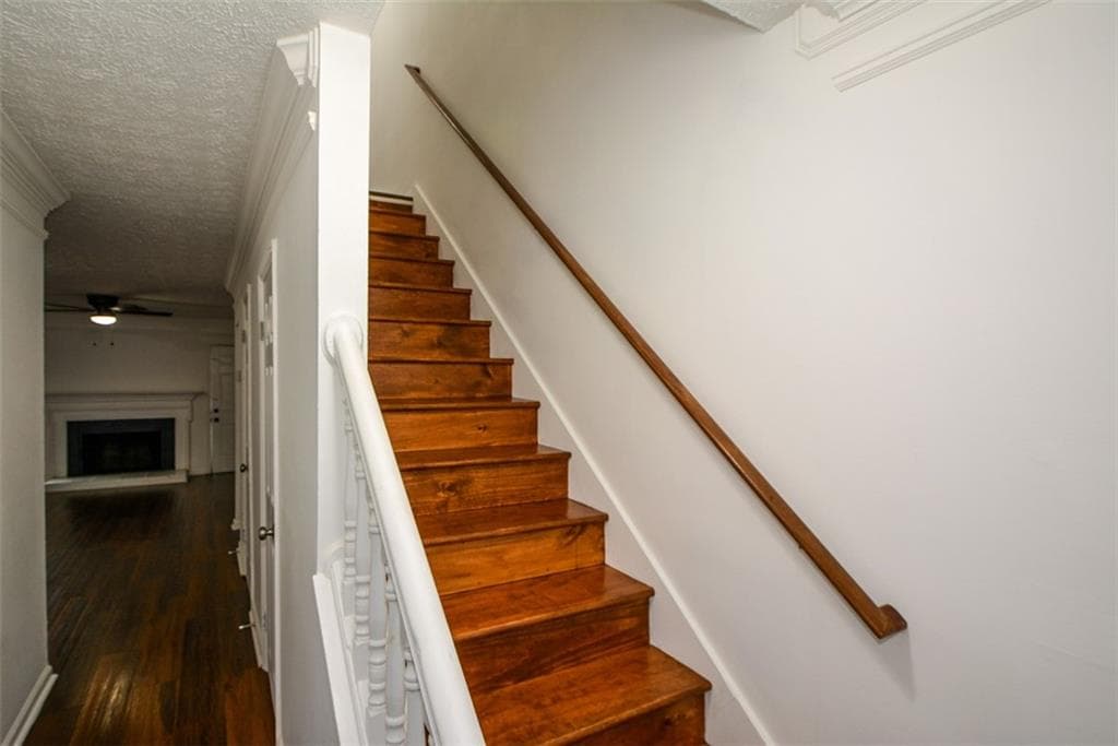 2 bedroom, 3 bathroom, 1,146 sq ft condominium for sale at 2340 Beaver Ruin Road UN26, Norcross, GA 30071 — photo 6