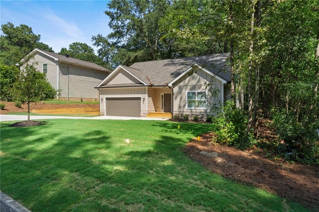 3 bedroom, 2 bathroom, 1,867 sq ft single family residence for sale at 9241 Raven Drive, Jonesboro, GA 30238 — photo 2