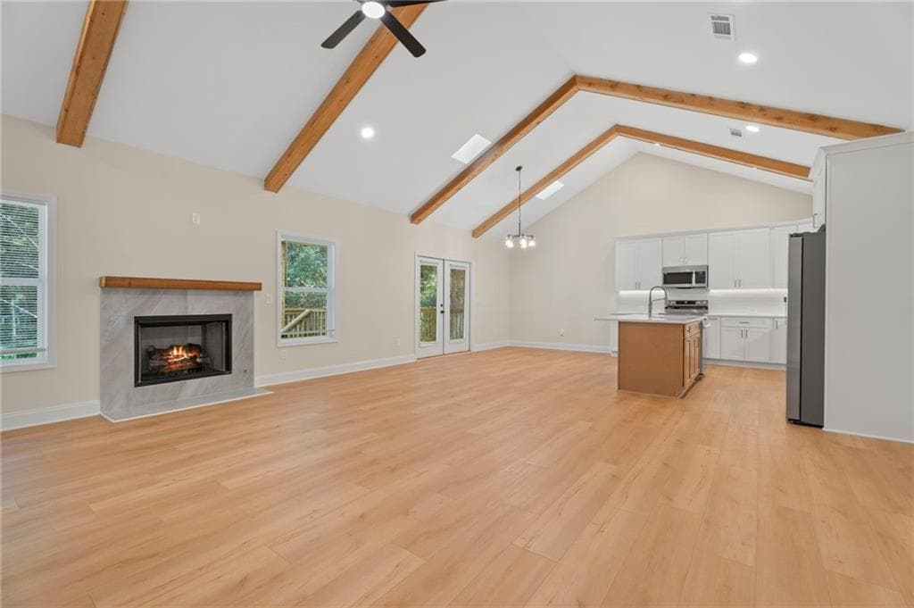 3 bedroom, 2 bathroom, 1,867 sq ft single family residence for sale at 9241 Raven Drive, Jonesboro, GA 30238 — photo 10