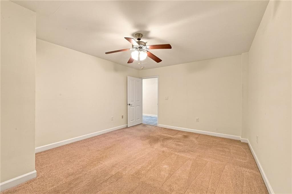 2 bedroom, 3 bathroom, 1,924 sq ft townhouse under contract at 1431 Ashford Creek Circle, Atlanta, GA 30319 — photo 9