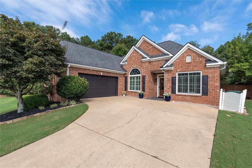 3 bedroom, 2 bathroom, 1,692 sq ft single family residence for sale at 222 Meadow Run, Carrollton, GA 30116