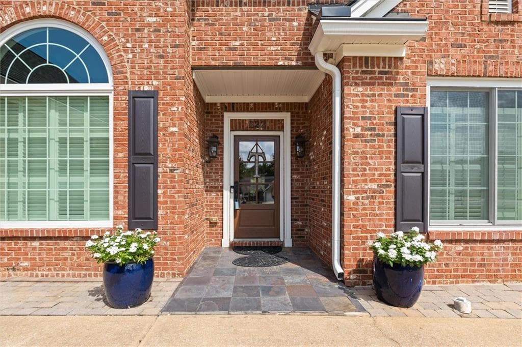 3 bedroom, 2 bathroom, 1,692 sq ft single family residence for sale at 222 Meadow Run, Carrollton, GA 30116 — photo 3