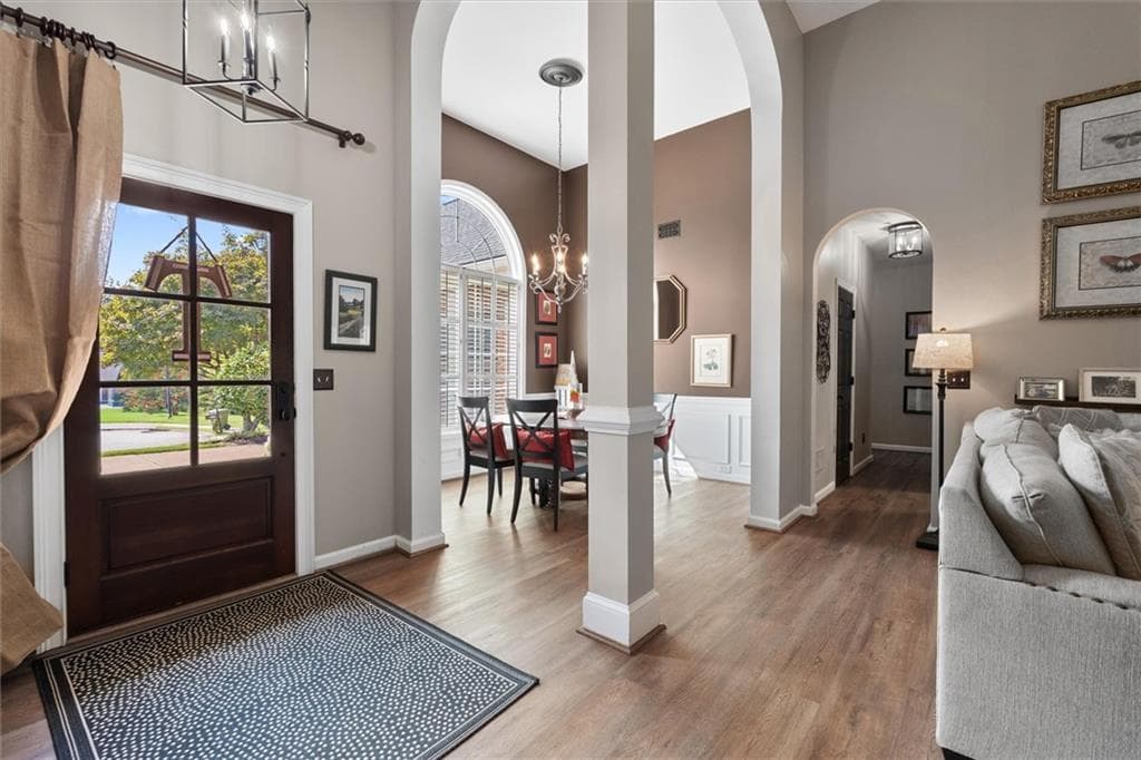 3 bedroom, 2 bathroom, 1,692 sq ft single family residence for sale at 222 Meadow Run, Carrollton, GA 30116 — photo 5