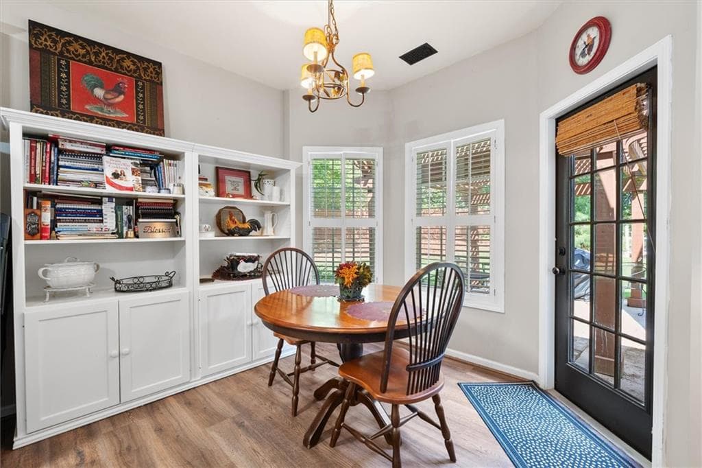 3 bedroom, 2 bathroom, 1,692 sq ft single family residence for sale at 222 Meadow Run, Carrollton, GA 30116 — photo 9