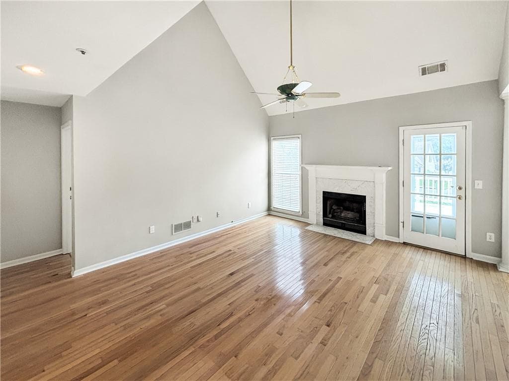 4 bedroom, 3 bathroom, 2,183 sq ft single family residence for rent at 2092 Drogheda Lane, Marietta, GA 30066 for $2,499 a month — photo 3