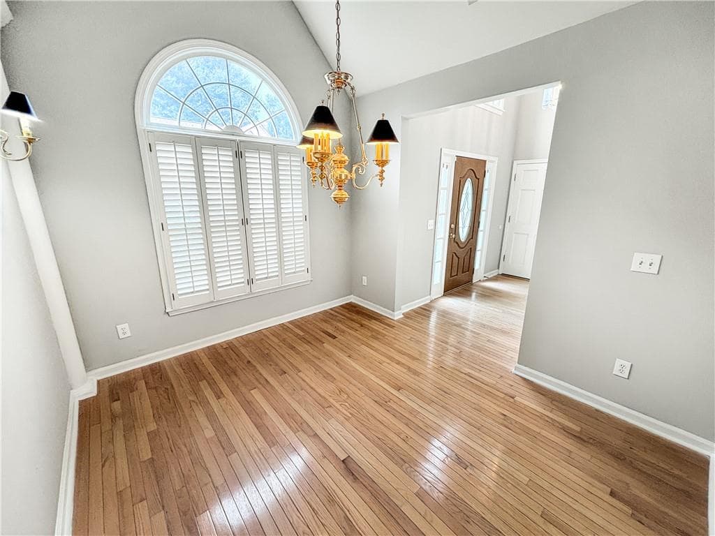 4 bedroom, 3 bathroom, 2,183 sq ft single family residence for rent at 2092 Drogheda Lane, Marietta, GA 30066 for $2,499 a month — photo 6