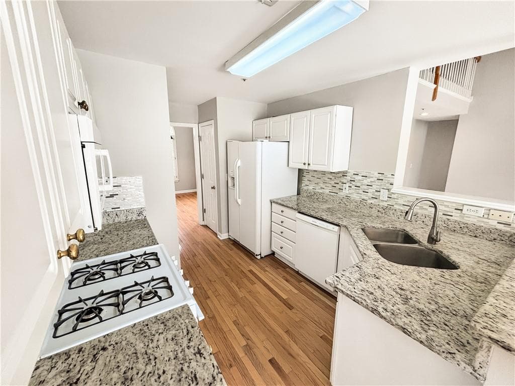 4 bedroom, 3 bathroom, 2,183 sq ft single family residence for rent at 2092 Drogheda Lane, Marietta, GA 30066 for $2,499 a month — photo 7