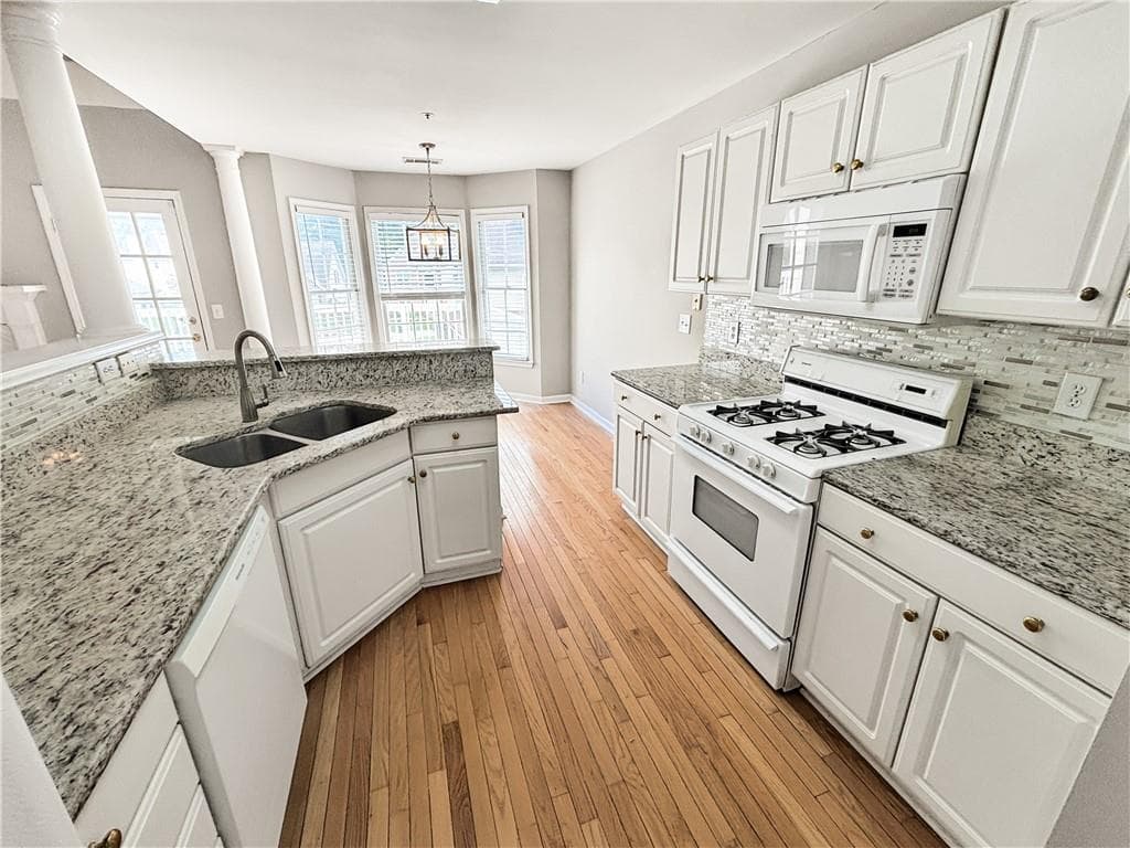 4 bedroom, 3 bathroom, 2,183 sq ft single family residence for rent at 2092 Drogheda Lane, Marietta, GA 30066 for $2,499 a month — photo 8