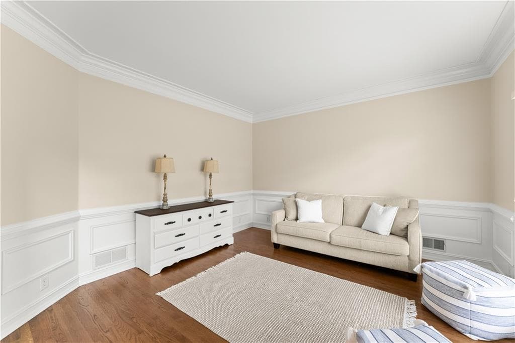 5 bedroom, 5 bathroom, 5,807 sq ft single family residence for sale at 1430 Roanoke Trace, Grayson, GA 30017 — photo 9