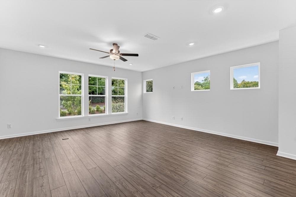 3 bedroom, 4 bathroom, 1,893 sq ft townhouse for sale at 106 Epperly Way, Tucker, GA 30084 — photo 5