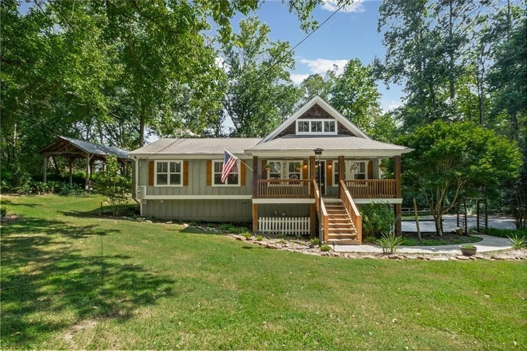 3 bedroom, 2 bathroom, 1,425 sq ft single family residence for sale at 216 Byers Street, Waleska, GA 30183 — photo 2