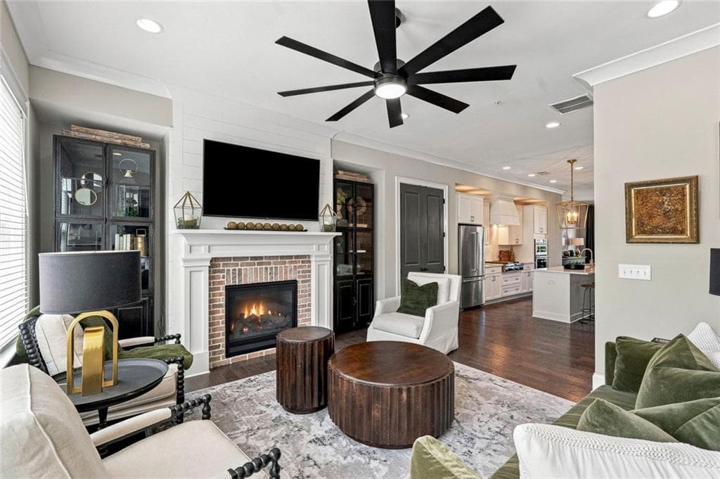 3 bedroom, 5 bathroom, 2,800 sq ft townhouse under contract at 6746 Cadence Boulevard, Sandy Springs, GA 30328