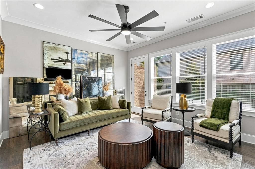 3 bedroom, 5 bathroom, 2,800 sq ft townhouse under contract at 6746 Cadence Boulevard, Sandy Springs, GA 30328 — photo 2