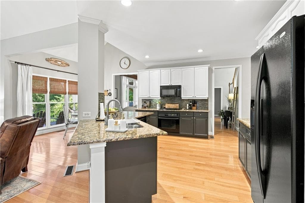 5 bedroom, 4 bathroom, 3,800 sq ft single family residence under contract at 134 Birmingham Walk, Alpharetta, GA 30004 — photo 10