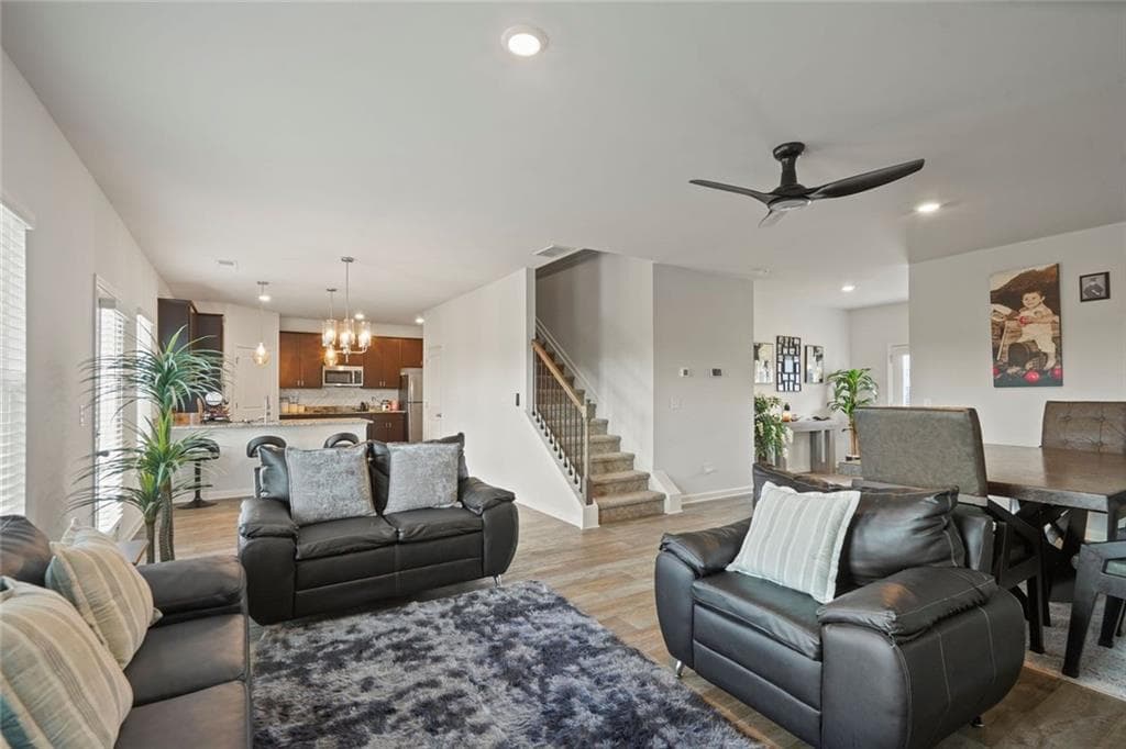 4 bedroom, 3 bathroom, 2,368 sq ft single family residence under contract at 510 Overlook Road, Covington, GA 30014 — photo 8