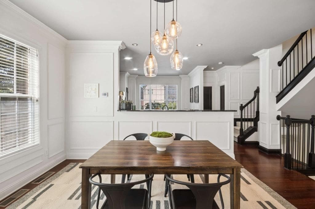 3 bedroom, 4 bathroom, 2,226 sq ft townhouse under contract at 3237 Greenwood Oak Drive, Peachtree Corners, GA 30092 — photo 9