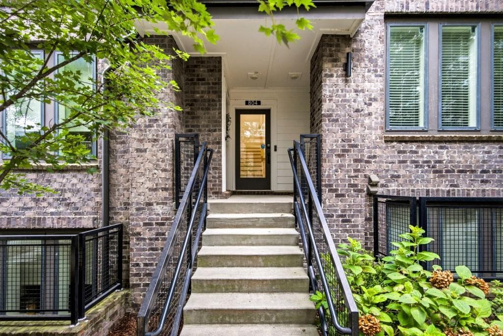 2 bedroom, 3 bathroom, 1,994 sq ft condominium for rent at 395 Pratt Drive 804, Atlanta, GA 30315 for $3,350 a month — photo 1 of 41