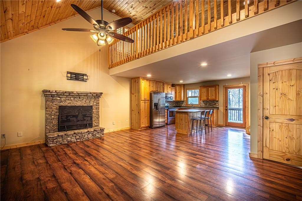 3 bedroom, 4 bathroom, 2,102 sq ft single family residence under contract at 259 Misty Hollow Drive, Dahlonega, GA 30533 — photo 8