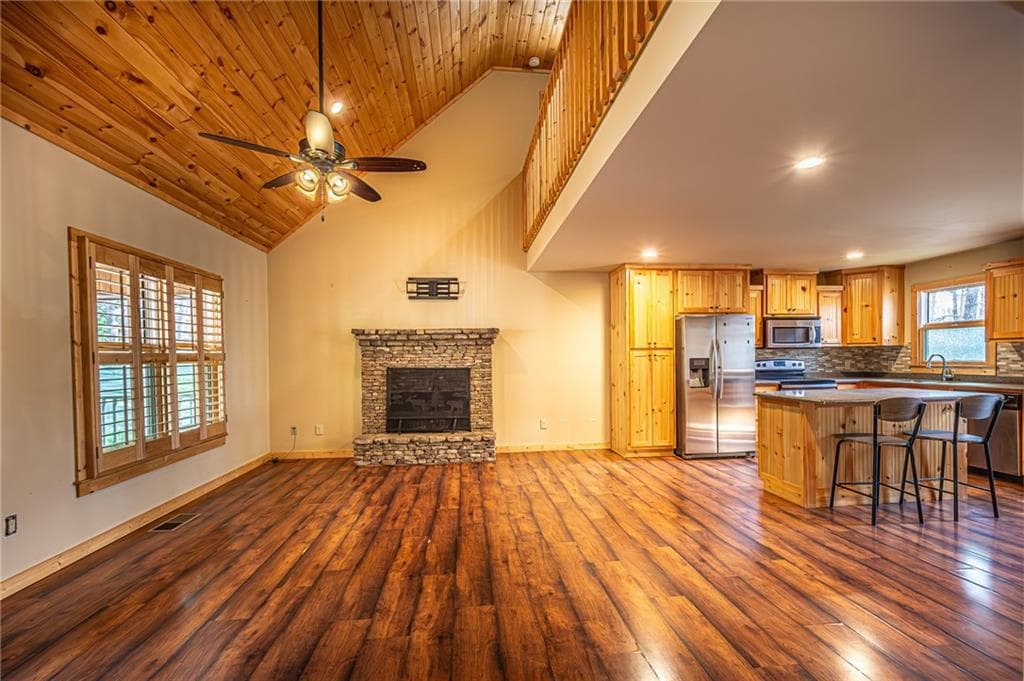 3 bedroom, 4 bathroom, 2,102 sq ft single family residence under contract at 259 Misty Hollow Drive, Dahlonega, GA 30533 — photo 9