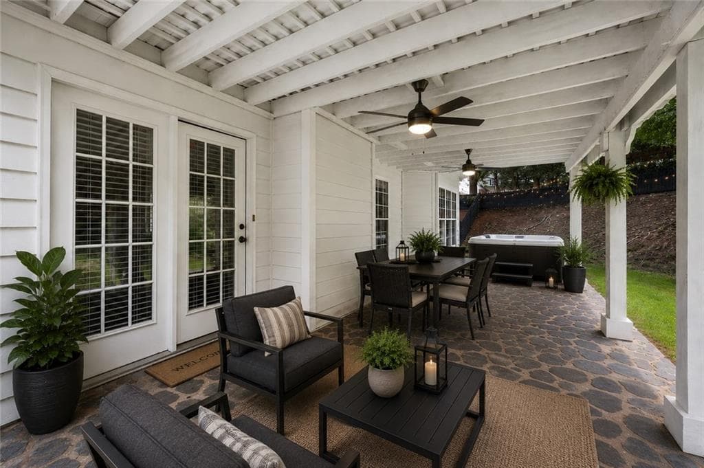 3 bedroom, 3 bathroom, 2,192 sq ft single family residence under contract at 2591 Chipping Court, Villa Rica, GA 30180 — photo 6