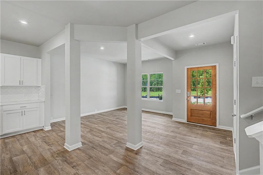 4 bedroom, 3 bathroom, 2,351 sq ft single family residence for sale at 107 Everwood Court, Dallas, GA 30132 — photo 4