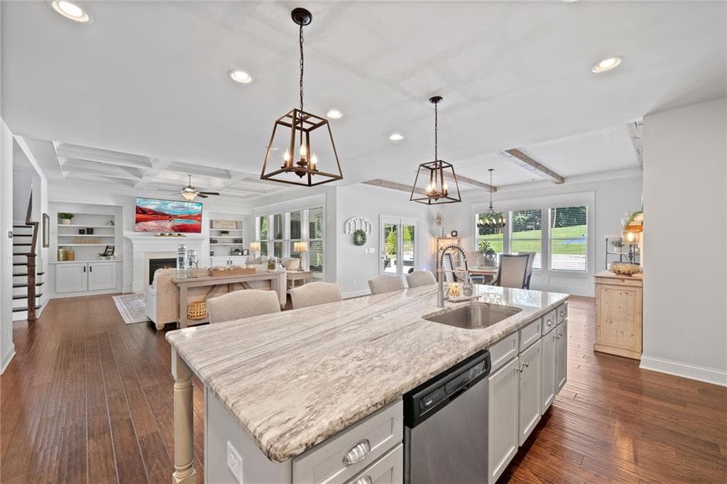 5 bedroom, 4 bathroom, 4,383 sq ft single family residence for sale at 2440 Sunflower Drive, Hoschton, GA 30548 — photo 10