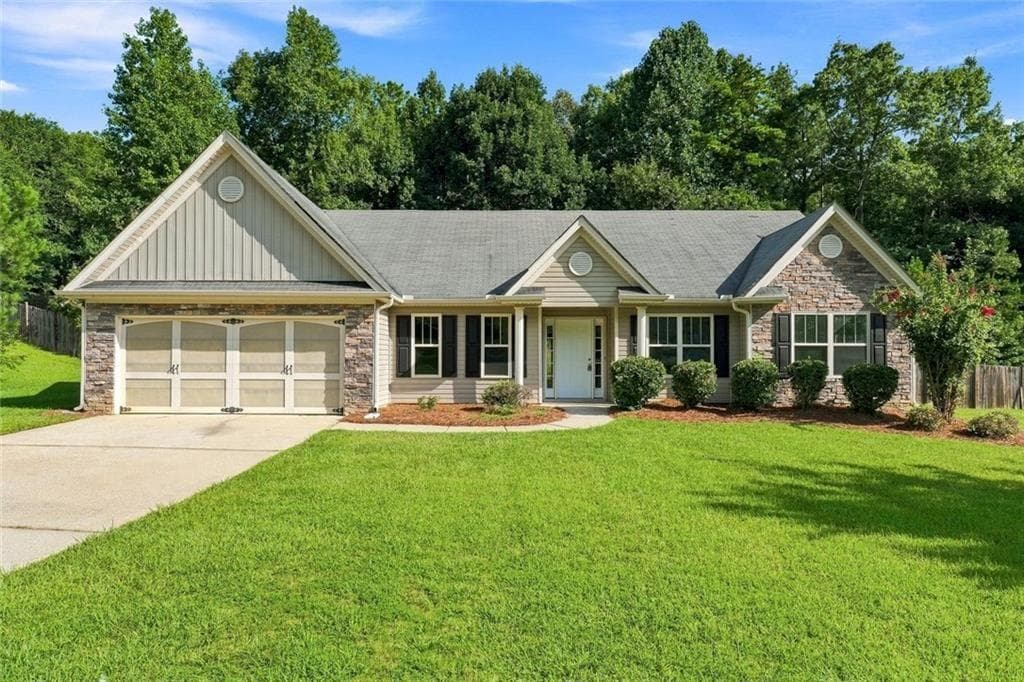 3 bedroom, 2 bathroom, 2,092 sq ft single family residence under contract at 131 Elk Drive, Temple, GA 30179