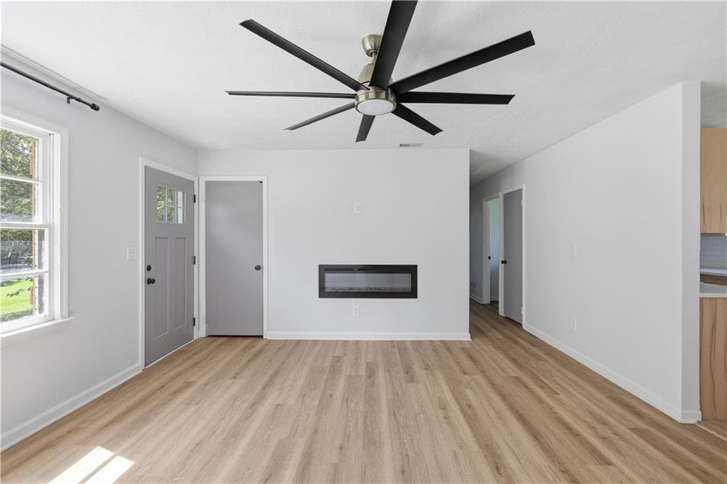 3 bedroom, 2 bathroom, 1,056 sq ft single family residence for sale at 5734 Hill Road, Powder Springs, GA 30127 — photo 3