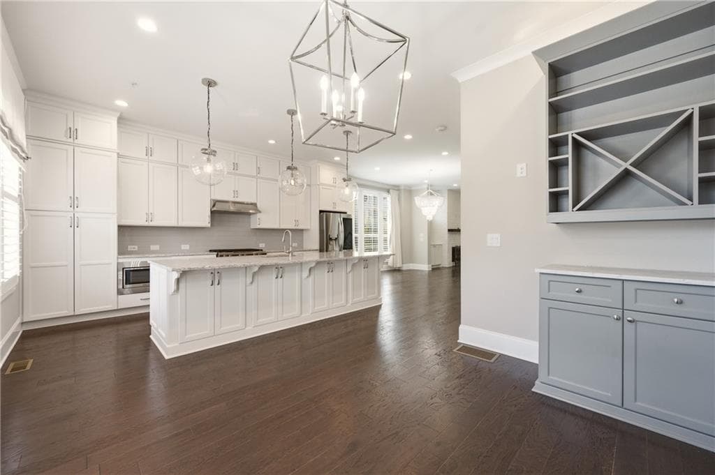 3 bedroom, 5 bathroom, 3,236 sq ft townhouse for sale at 170 Cole Street 3, Marietta, GA 30060 — photo 8
