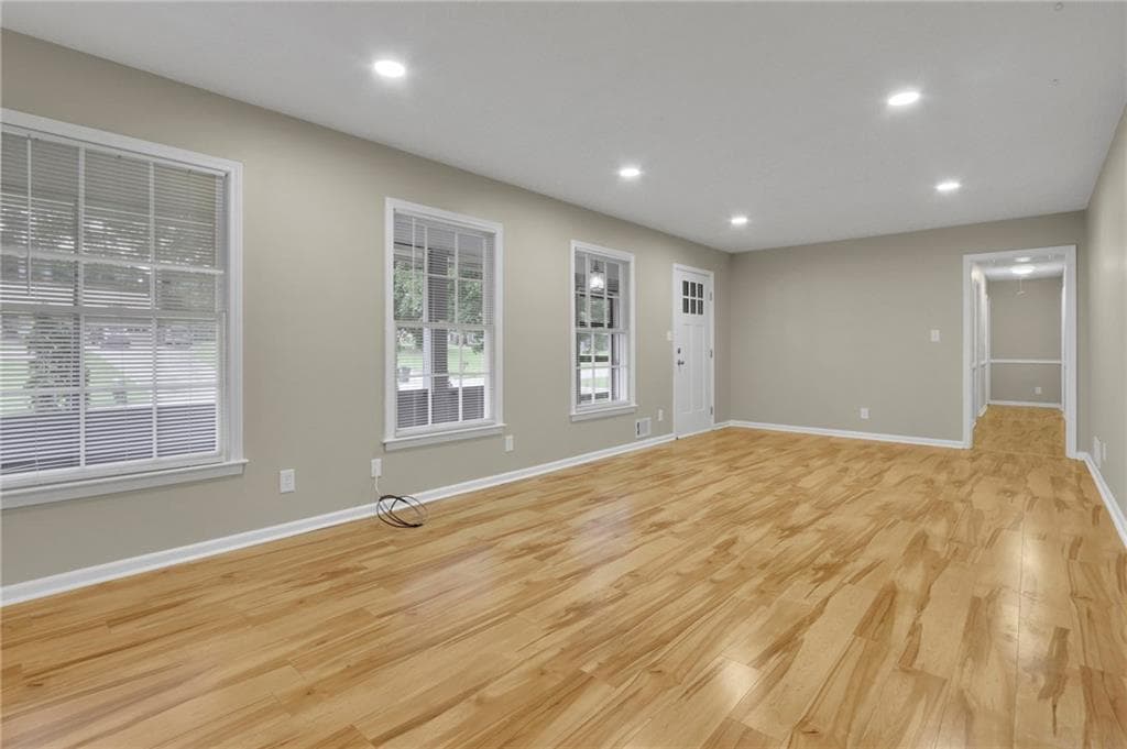 3 bedroom, 2 bathroom, 2,036 sq ft single family residence for sale at 2666 Abilene Trail, Snellville, GA 30078 — photo 7